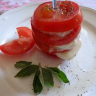 Pomidory z mozzarellą – imprezowe koreczki