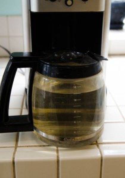 Jak czyścić sprzęt kuchenny cz. 2 – Czyszczenie i odkamienianie ekspresu do kawy