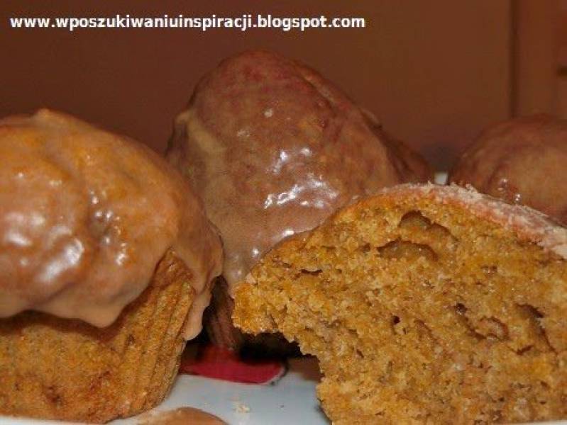 Muffiny dyniowe z cynamonowym lukrem