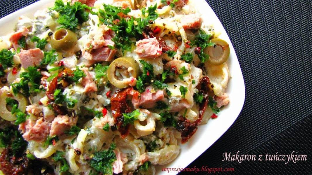 Makaron gnocchi z tuńczykiem + półmisek guzzini *