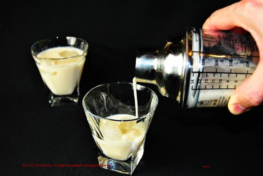 White Russian Drink