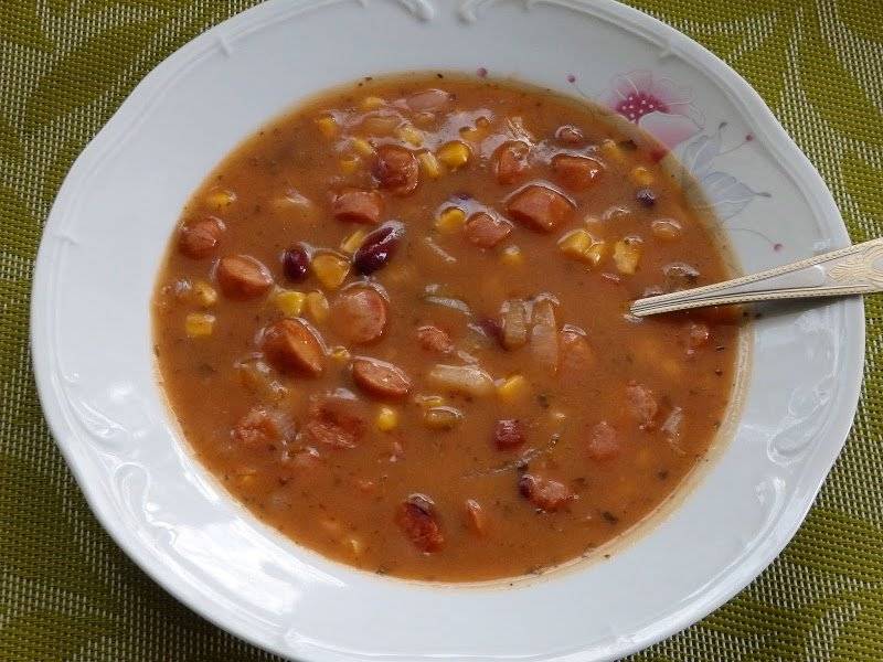 Zupa meksykańska z mini kiełbaskami