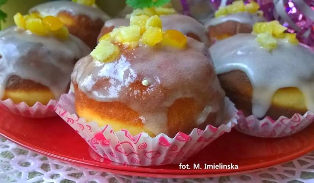 minipączki z advocatowym kremem patisserie