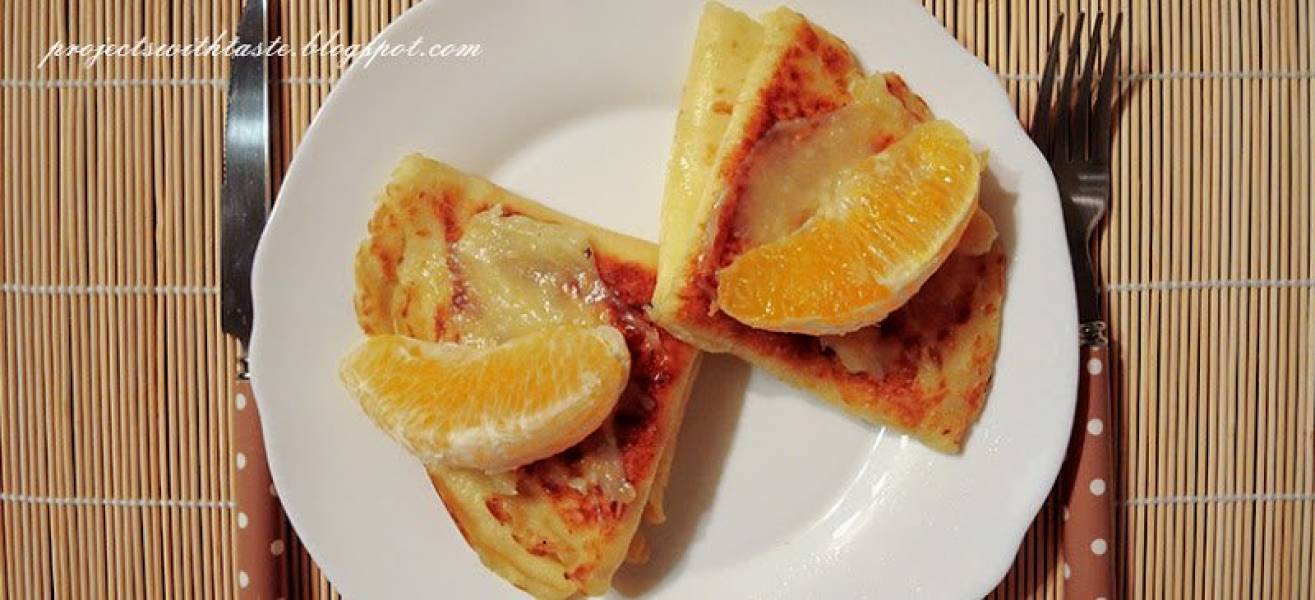 Cytrynowe naleśniki z twarożkiem, kremem cytrynowy i pomarańczą / Lemon pancakes with cottage cheese, lemon cream and orange