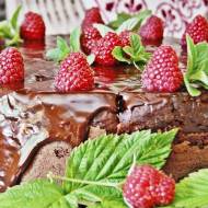 Ciasto czekoladowo – miętowo – malinowe (na maślance)