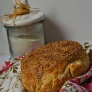 Chleb pszenny z sezamem