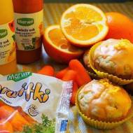 Muffiny marchewkowo-pomarańczowe z naturalnie kolorowym lukrem