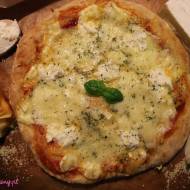 Pizza na cieście drożdżowym, Pizza Cinque Formaggi (pięć serów)