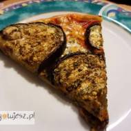 Pizza z grillowanym bakłażanem i mozzarellą [PRZEPIS]