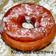 Donaty - amerykańskie pączki z dziurką