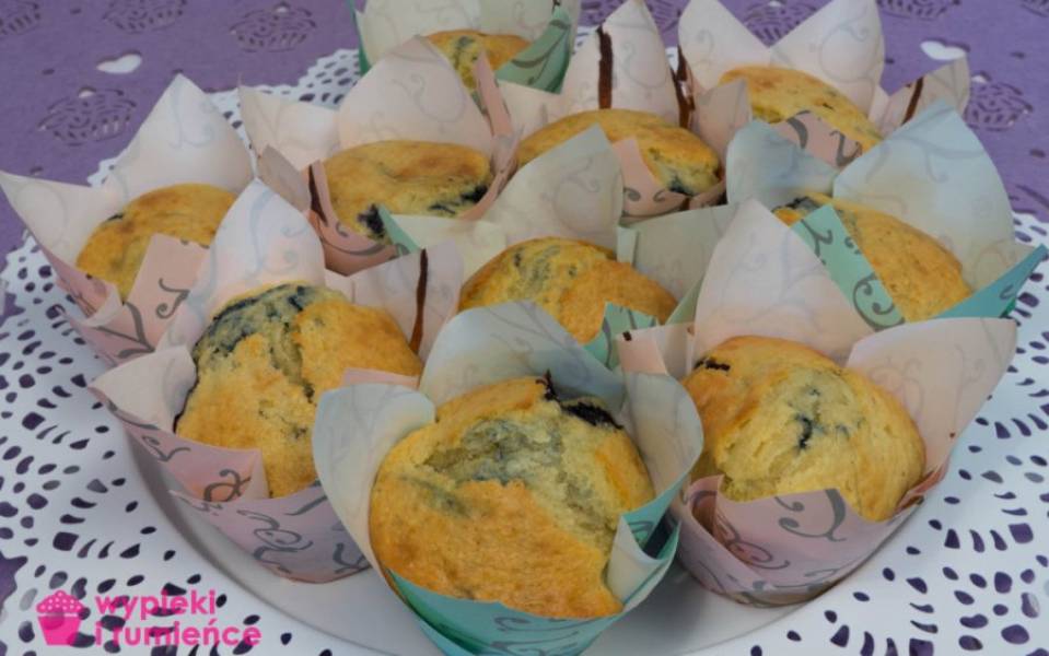 Blueberry muffin — muffin z jagodami