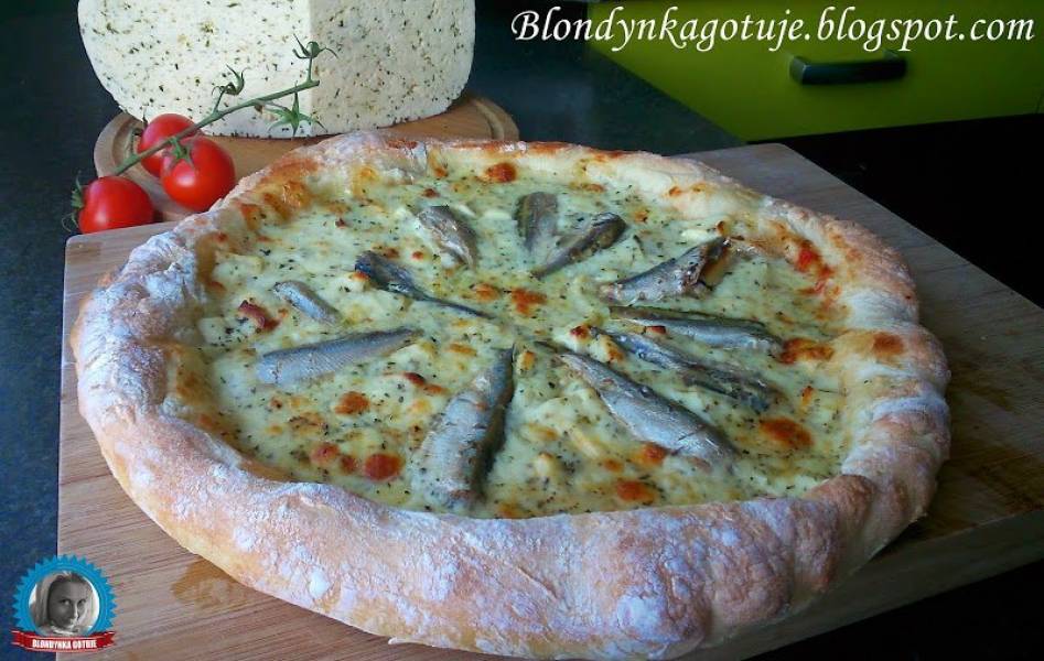 Pizza z Sardynkami Chili i Serem Korycińskim