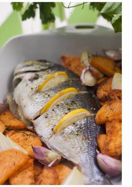 Dorada pieczona z batatami