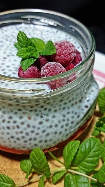 Pudding kokosowy z chia.
