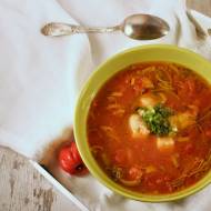 Zupa z pomidorów na maśle, z kawałkami łososia