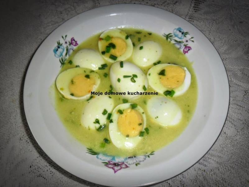 Jajka w sosie