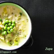 Zupa misz-masz (z kalarepą, porem, boczniakami i zielonym groszkiem)