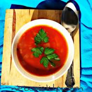 Zupa kapuśniakowo pomidorowa, czyli jak na wiosnę zmienić opony zimowe na letnie.