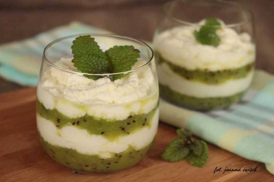 deser z kiwi i mascarpone