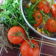 Dlaczego gotowane pomidory też są dobre dla zdrowia. Przepis na pomidory po prowansalsku.