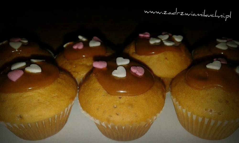 Kajmakowa babka Wielkanocna / kajmakowe muffinki