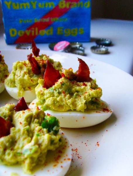 YumYum DEVILED EGGS – FALLOUT – jajka faszerowane awokado z bekonem