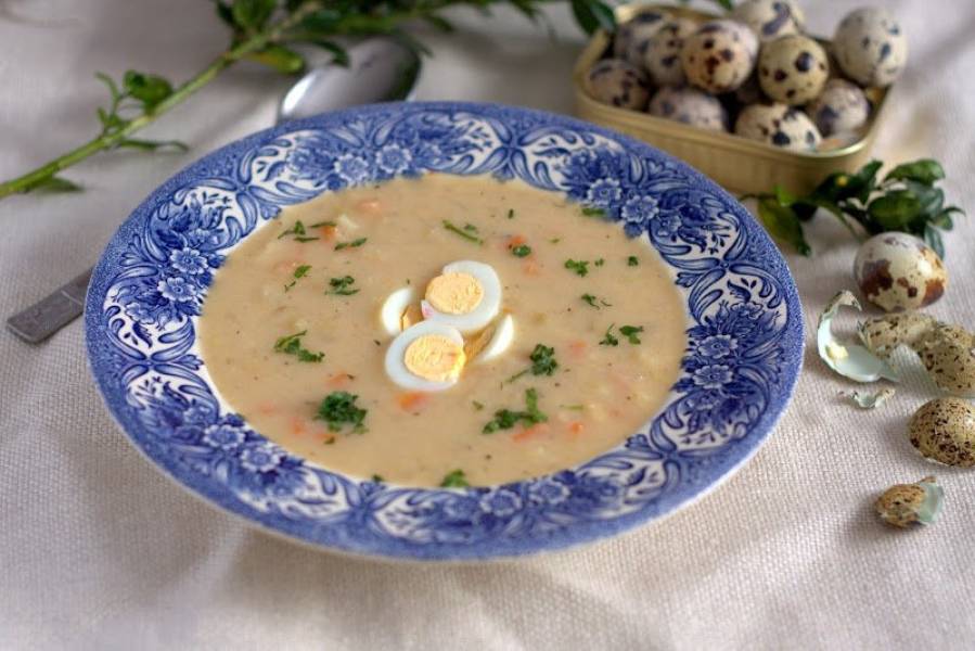 ZUPA CHRZANOWA Z JABŁKIEM
