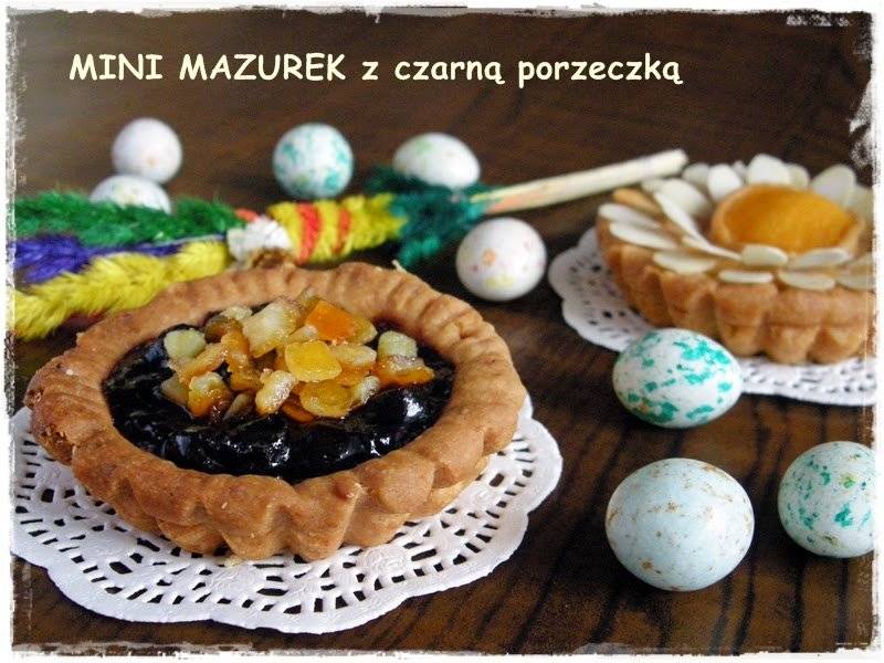 Mini mazurki z czarną porzeczką