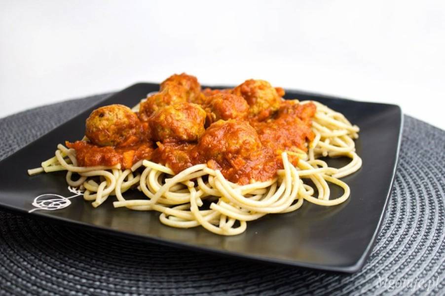Spaghetti z pulpecikami