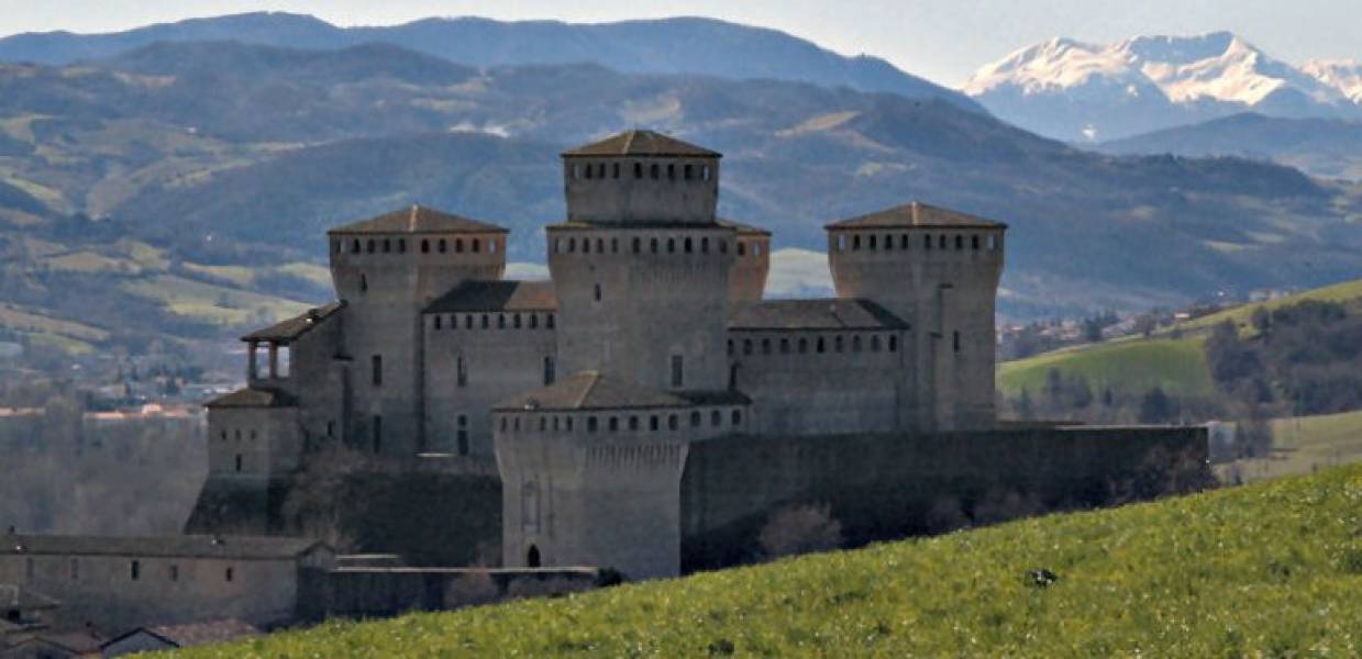 Torrechiara – nawiedzony zamek, nieoblężony przez turystów