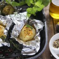 Ziemniaki z grilla w ziołowej marynacie