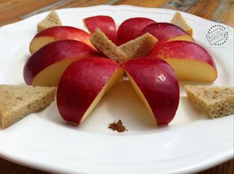 Dietetyczna pasta kanapkowa na słodko z jabłkiem prosty i szybki przepis / Sweet spread whit apple. Diety: przepisy na dietetycz