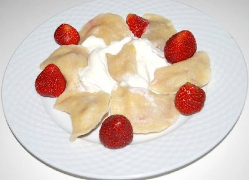 Pierogi z truskawkami