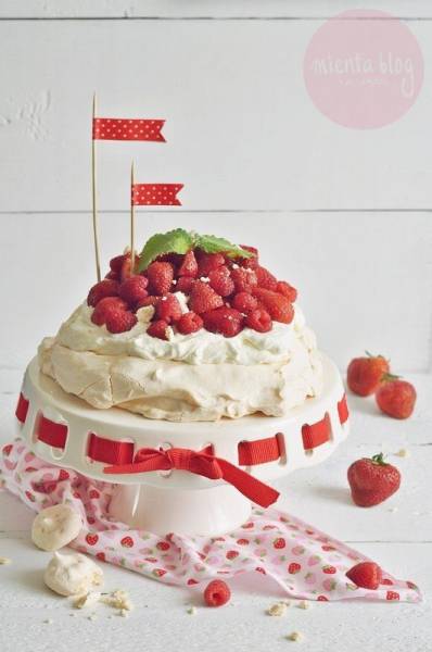 Tort Pavlova