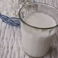Jak zrobić mleczko i mąkę kokosową z wiórków kokosowych.