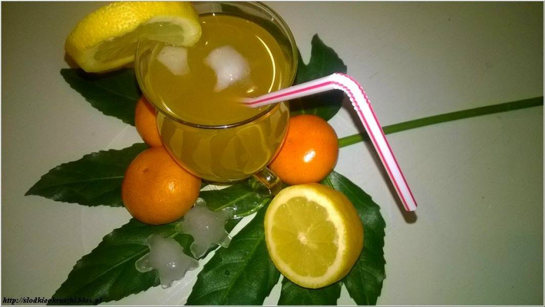 Orzeźwiający napój herbaciano - mandarynkowy