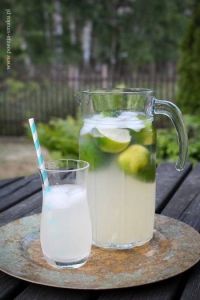 Lemoniada limonkowa