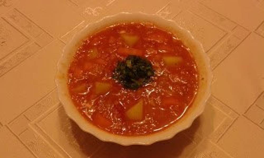 Zupa curry z czerwonej soczewicy