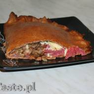 Pizza rogal Calzone – domowy przepis