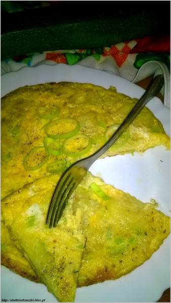 Frittata z cukinią i porem