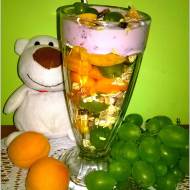 Śniadaniowy pucharek owocowy - lekko, zdrowo, kolorowo