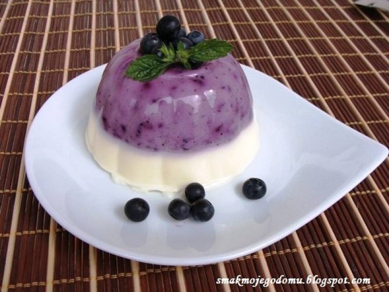 Jagodowa panna cotta