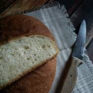 Chleb biały upieczony w ramach sierpniowej piekarni