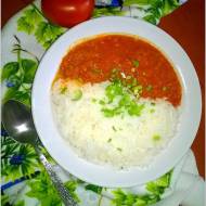 Pomidorowy sos ziołowy z ryżem - szybki i prosty obiad na lato
