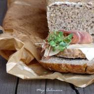 Chleb żytnio-pszenny miodowy na zakwasie