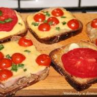 Pomidorowe pomysły na czerstwy chleb