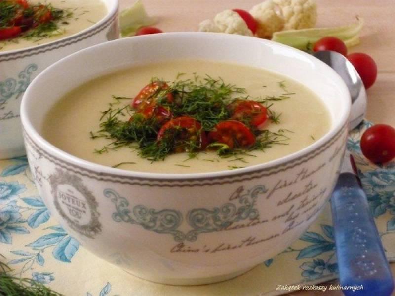 Zupa - krem z kalafiora.