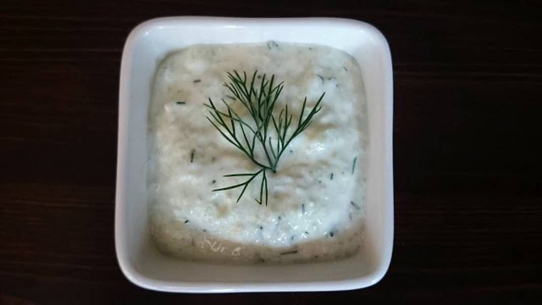 Sos tzatziki