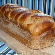 Chleb pszenno-żytni z maślanką