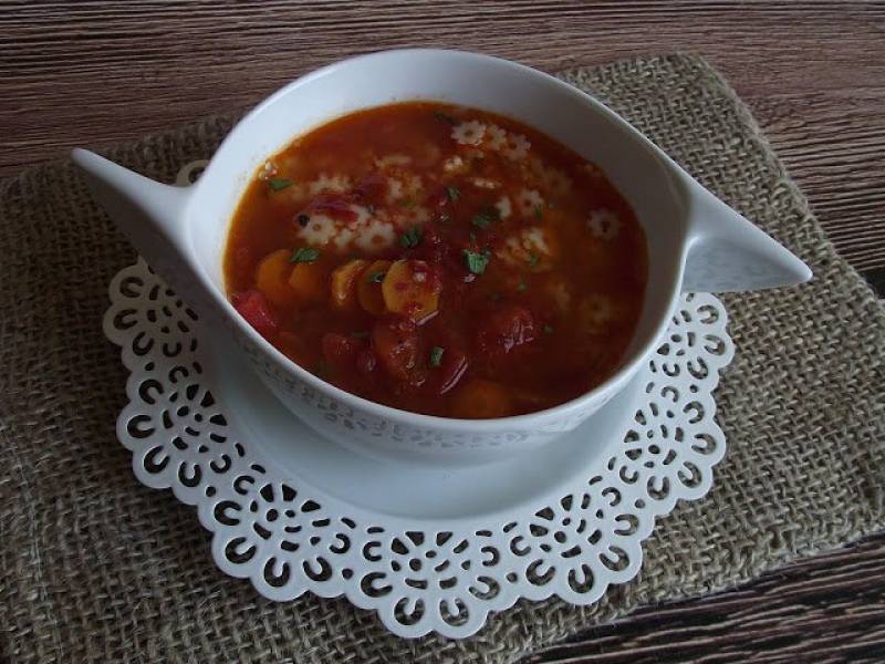 Zupa pomidorowa z duszonych warzyw